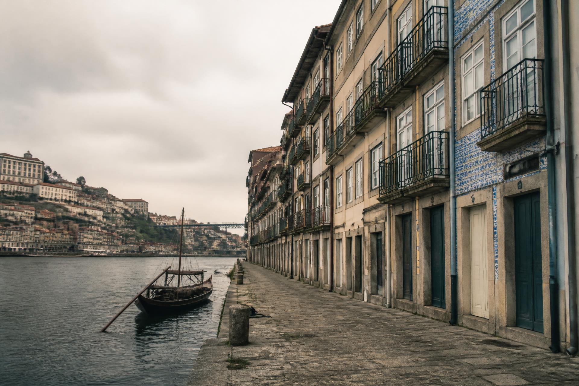 Riverside townhouses with azulejo façades in Porto, Portugal